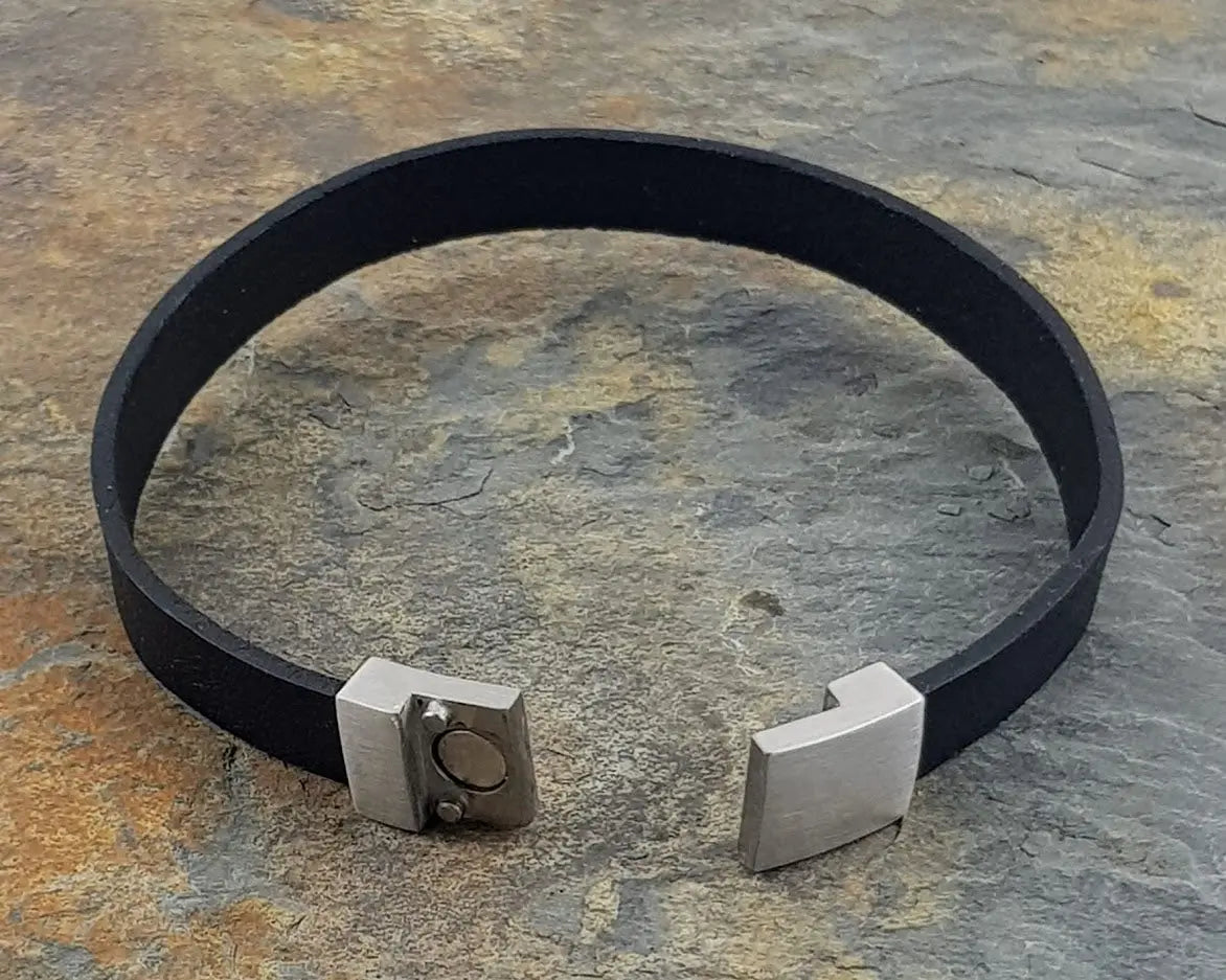 Black leather Bracelet jtcraftingshop